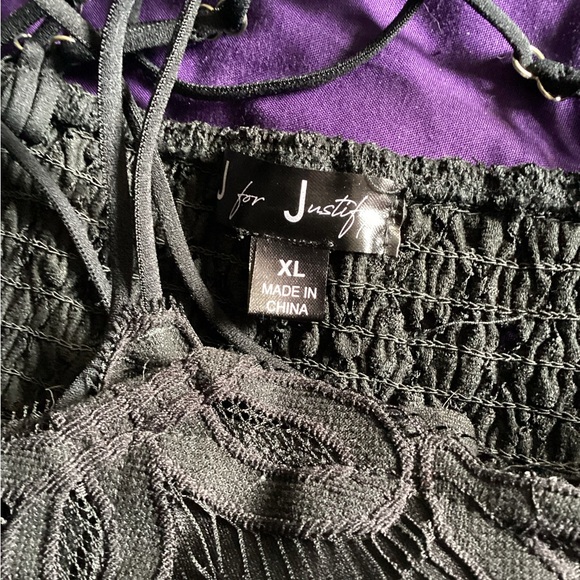 2 black camisoles - Picture 3 of 5